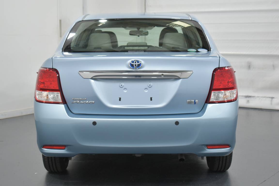 2015 Toyota Corolla Axio 1.5L HYBRID 5 SEATER