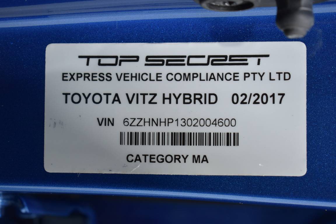 2017 Toyota Vitz 1.5L HYBRID 5 SEATER