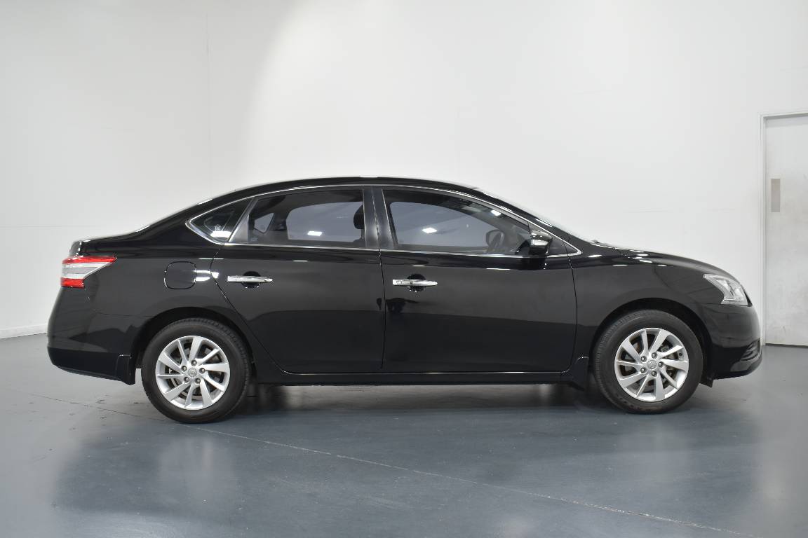 2013 Nissan Pulsar ST