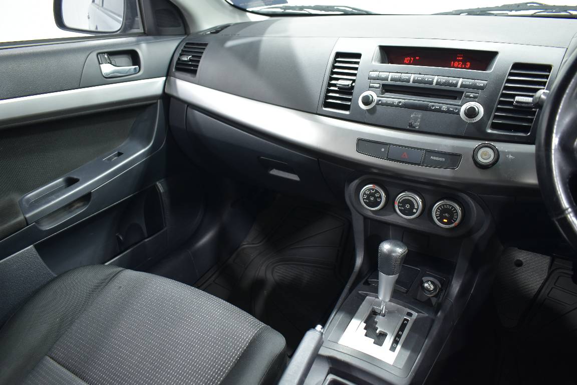 2008 Mitsubishi Lancer VR SPORTBACK