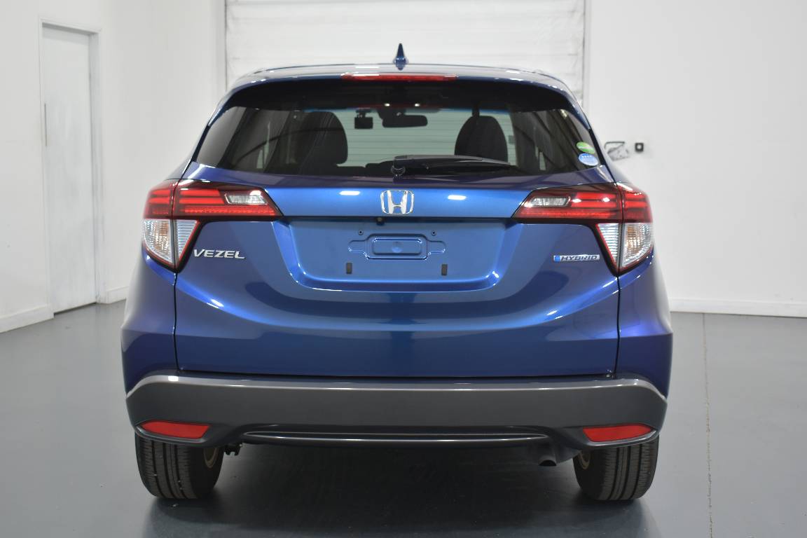 2015 Honda Vezel 1.5L HYBRID 5 SEATER