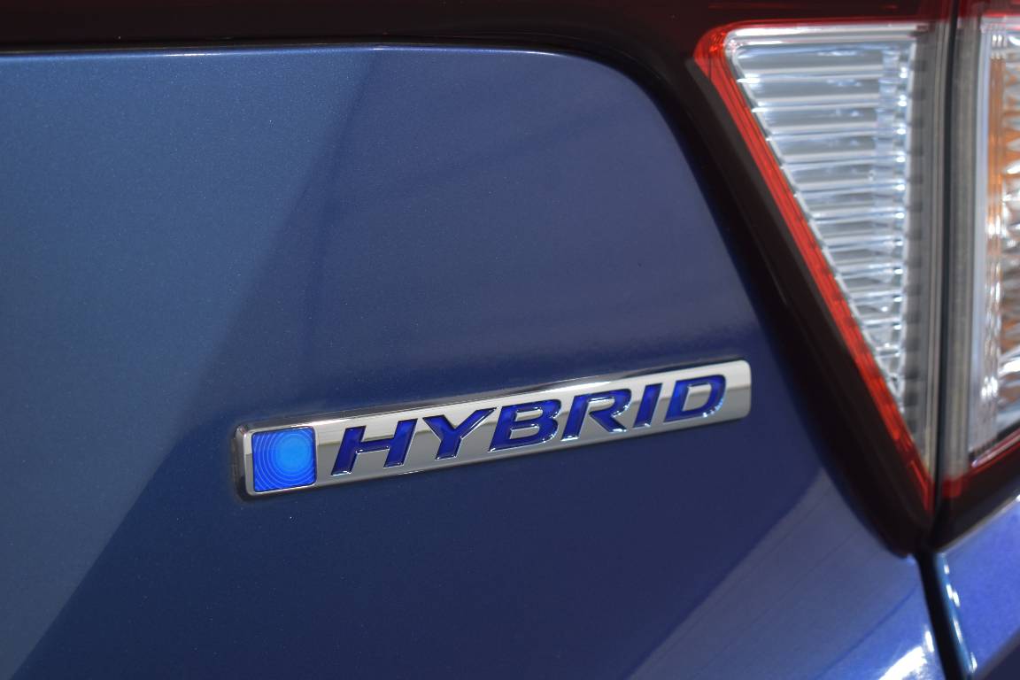 2015 Honda Vezel 1.5L HYBRID 5 SEATER