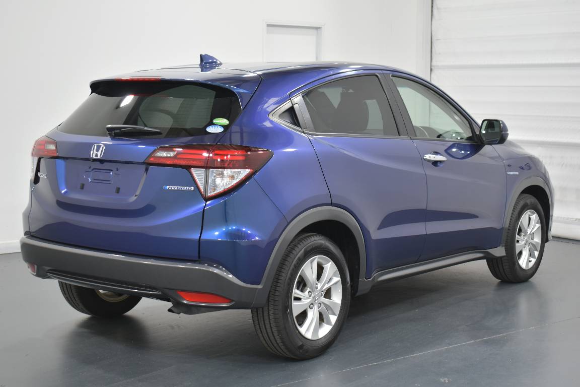 2015 Honda Vezel 1.5L HYBRID 5 SEATER