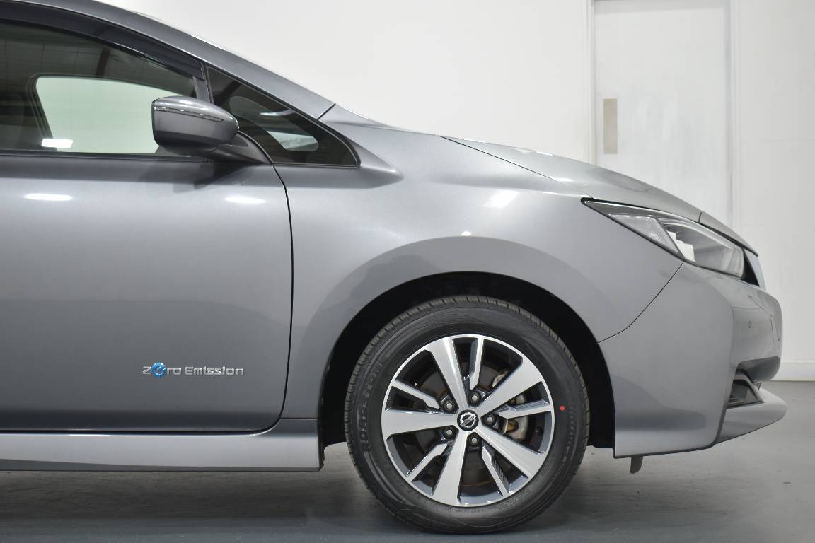 2019 Nissan Leaf 100% ELECTRIC 5 SEATER