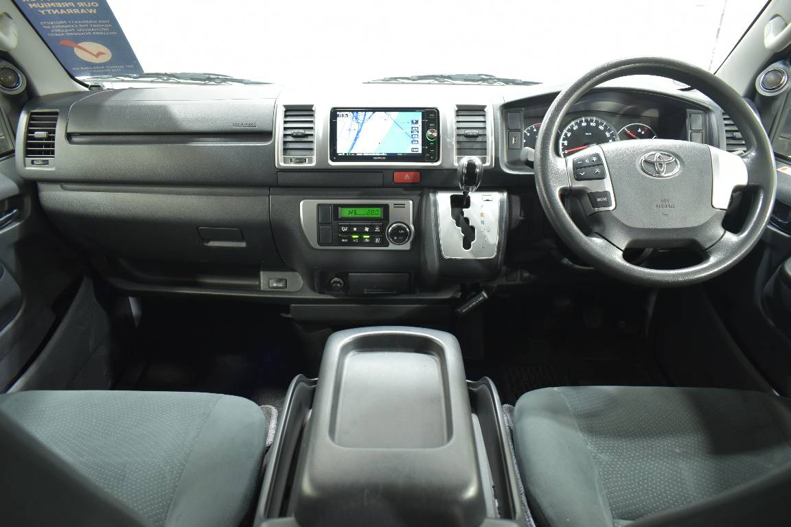 2014 Toyota Hiace 3.0L DIESEL 2WD 