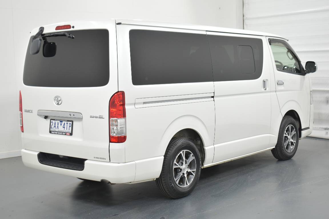 2014 Toyota Hiace 3.0L DIESEL 2WD 