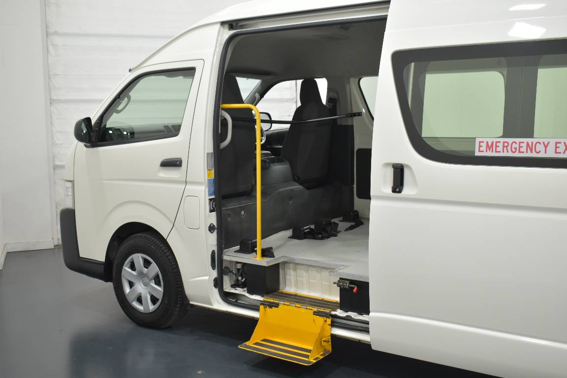 2014 Toyota Hiace COMMUTER