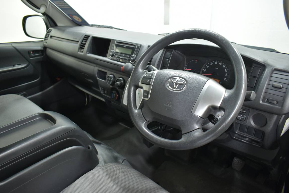 2014 Toyota Hiace COMMUTER