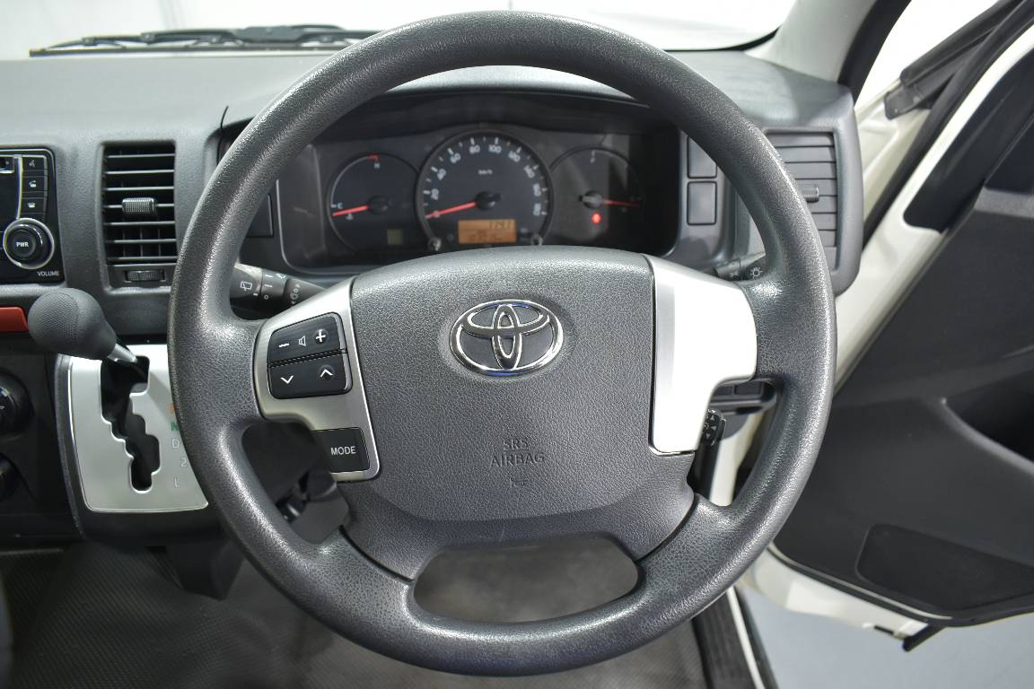 2014 Toyota Hiace COMMUTER