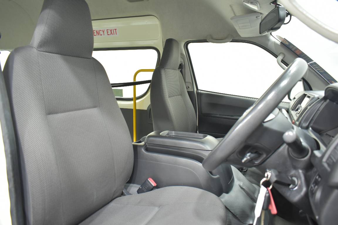 2014 Toyota Hiace COMMUTER