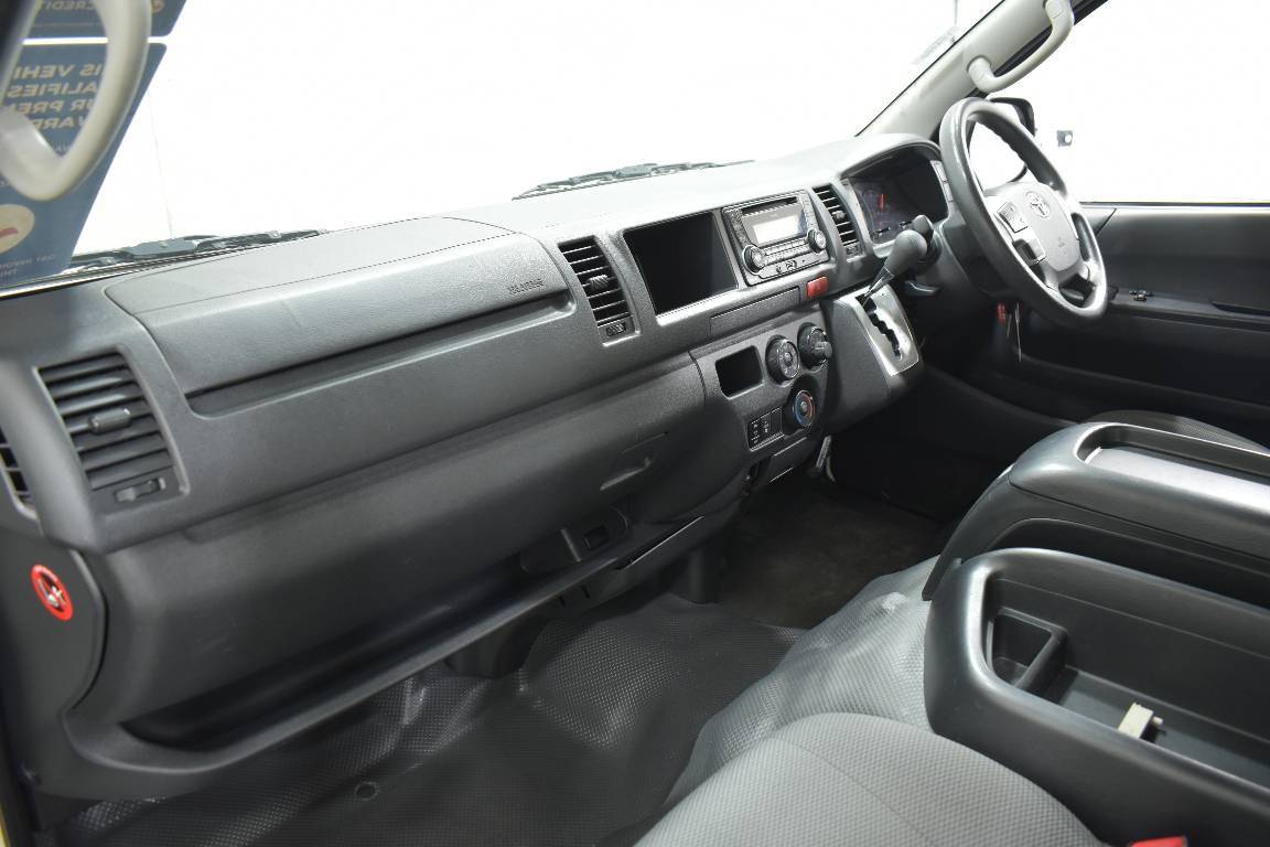 2014 Toyota Hiace COMMUTER