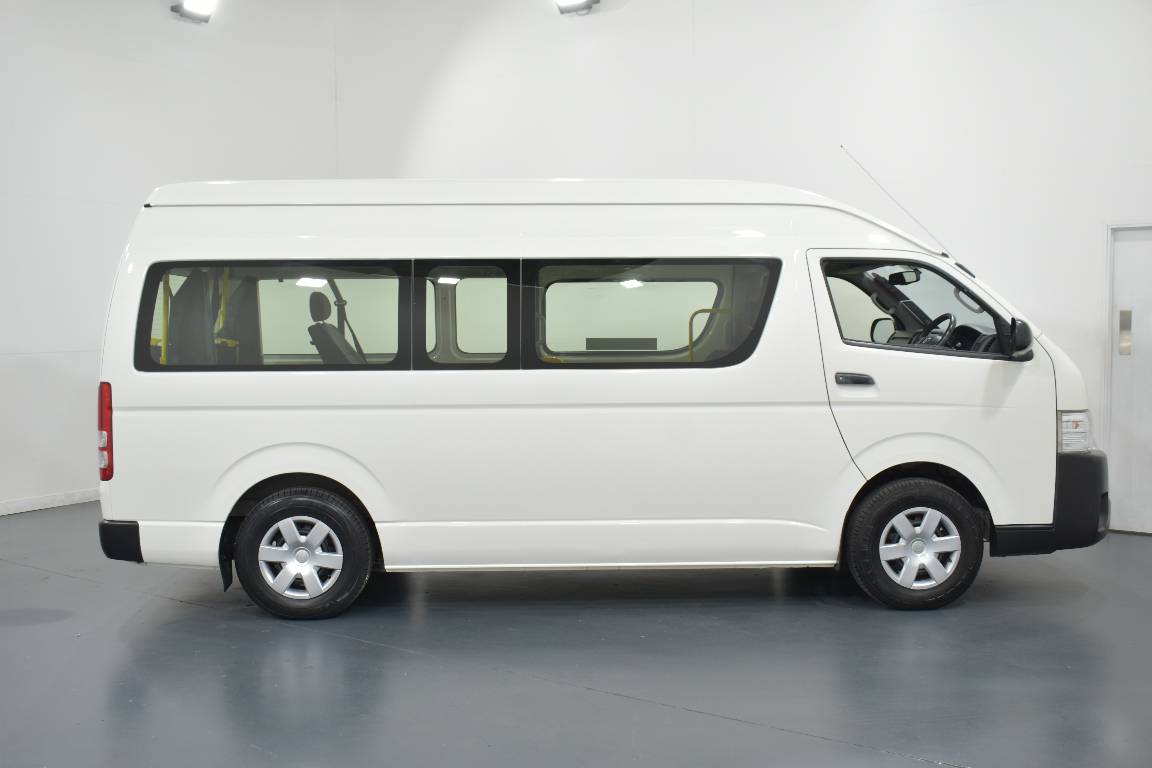 2014 Toyota Hiace COMMUTER