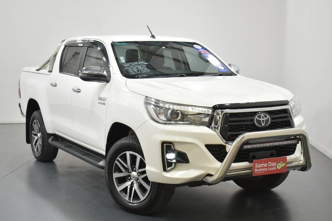 2019 Toyota Hilux SR5 (4X4)