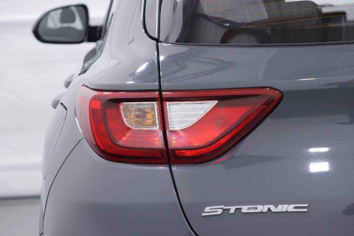 2022 Kia Stonic S