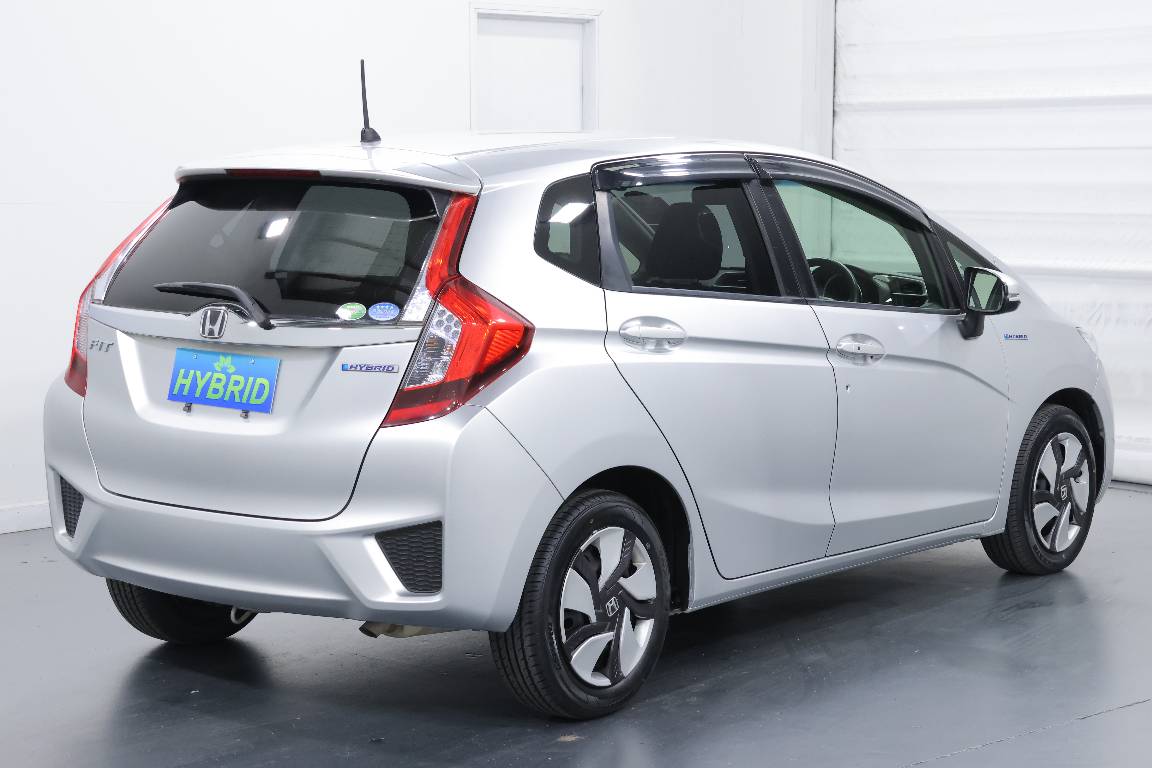 2014 Honda Fit 1.5L HYBRID 5 SEATER