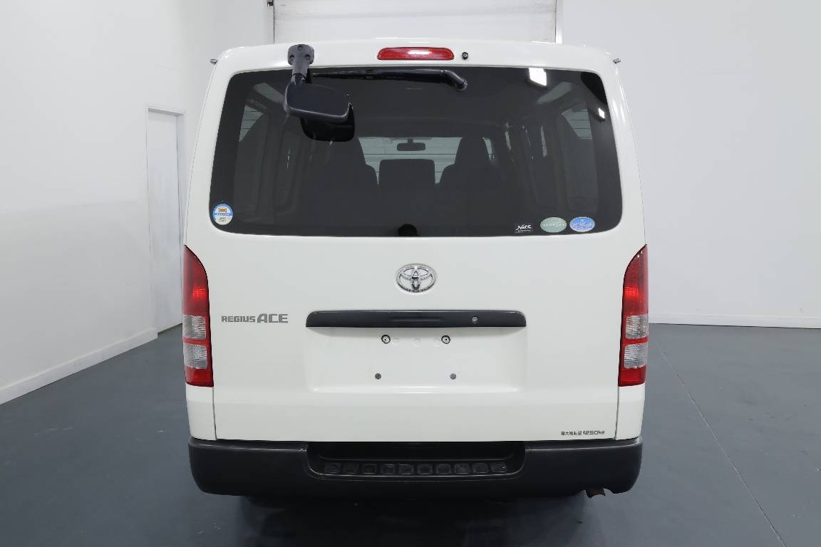 2016 Toyota Hiace REGIUS ACE 3 SEATER