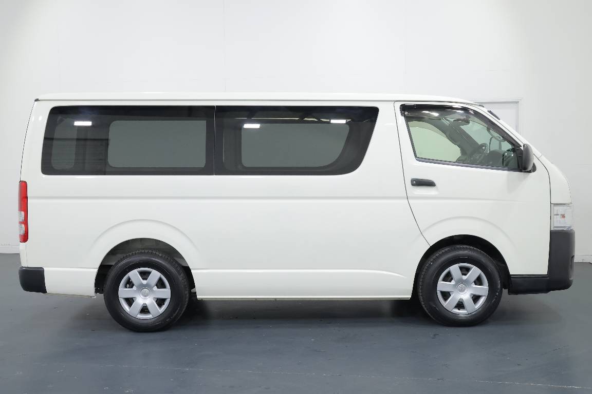 2016 Toyota Hiace REGIUS ACE 3 SEATER