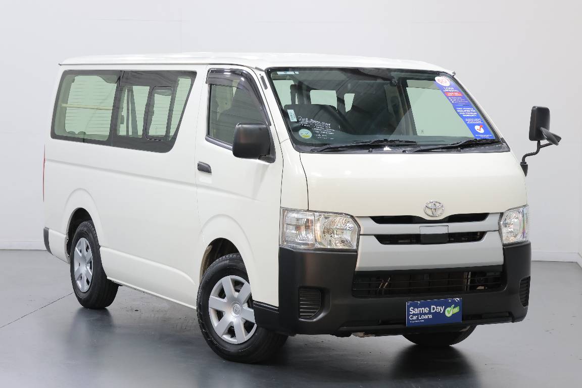 2018 Toyota Hiace 3.0L DIESEL 2WD 5 SEATER