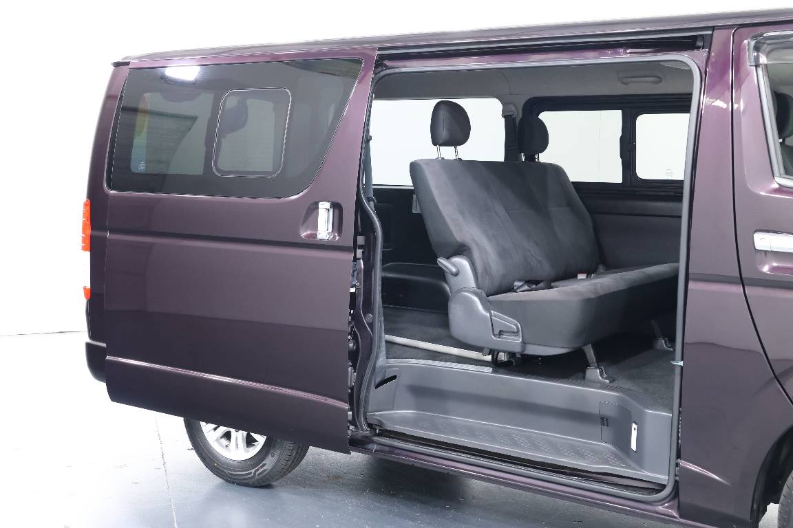 2014 Toyota Hiace 3.0L DIESEL 2WD 