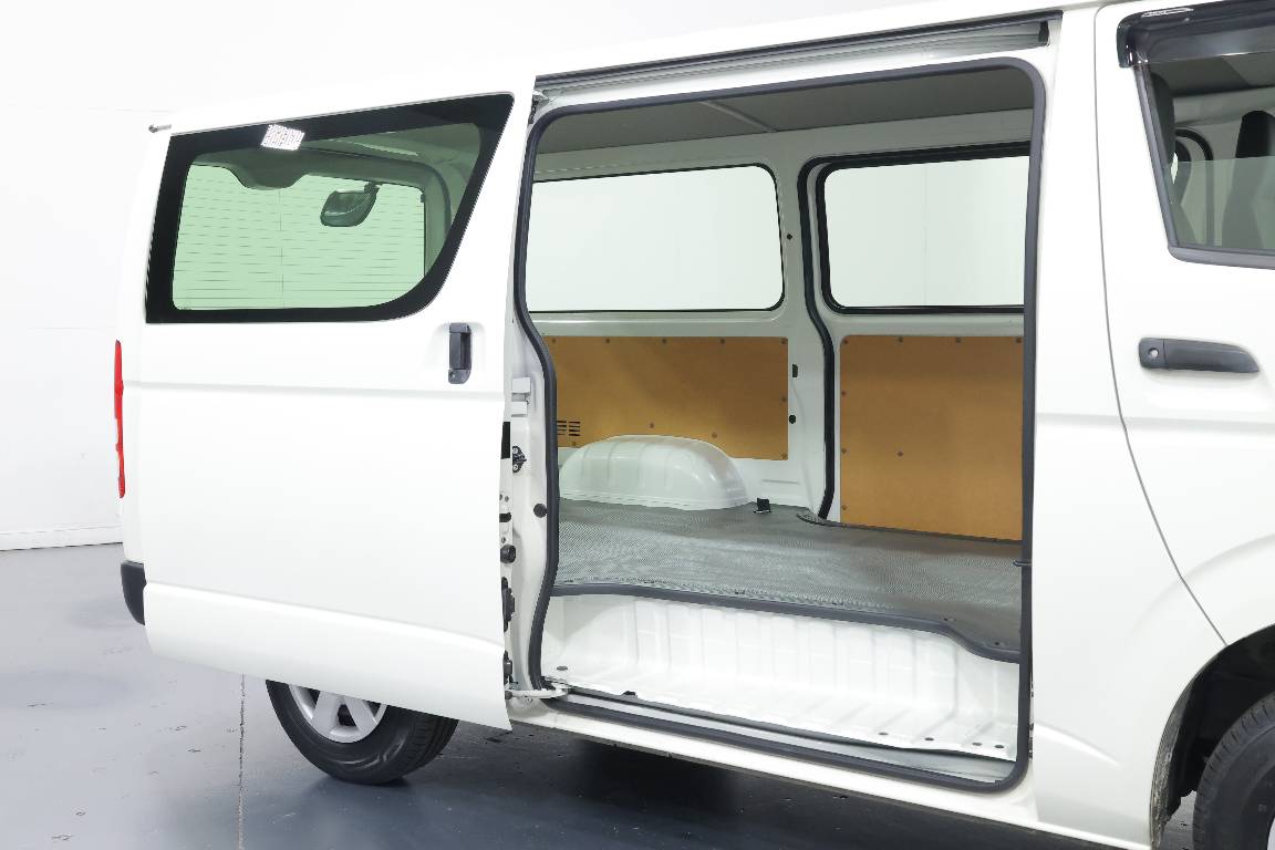 2016 Toyota Hiace KDH201 AUTO