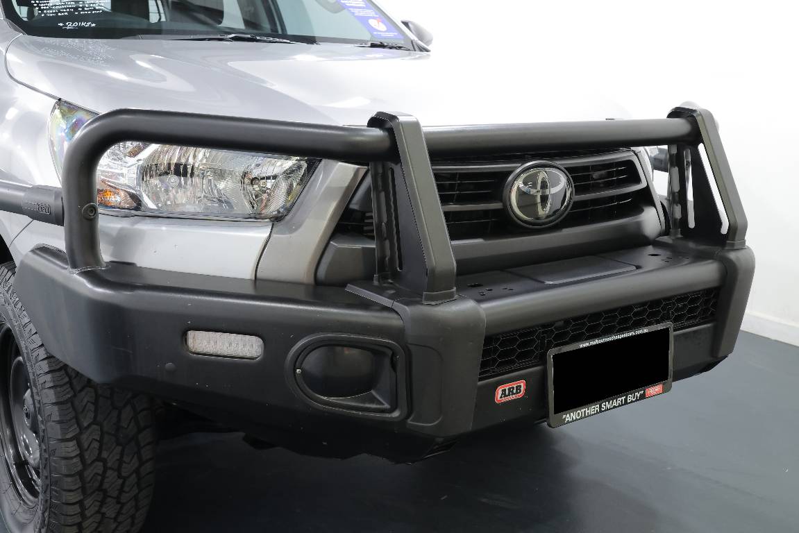 2020 Toyota Hilux SR (4X4)