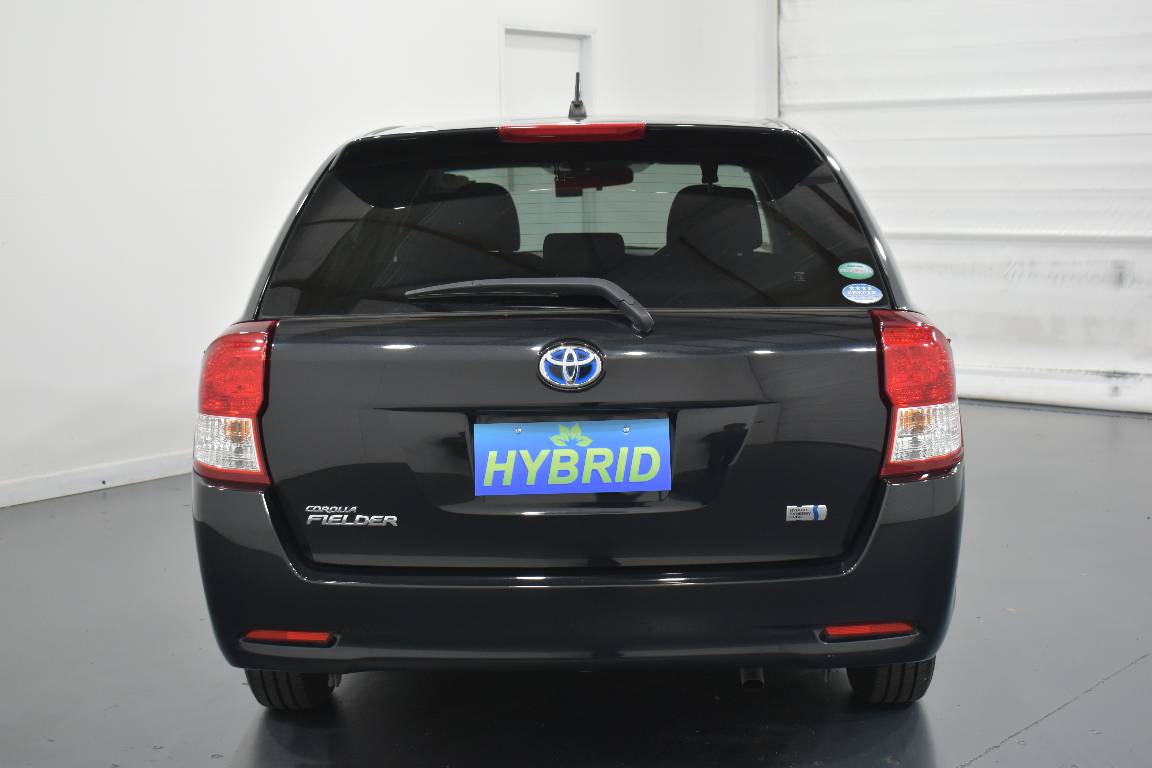 2014 Toyota Corolla Fielder 1.5L HYBRID 5 SEATER