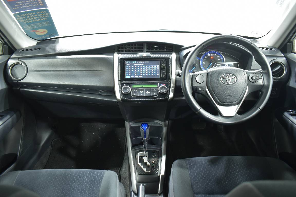 2014 Toyota Corolla Fielder 1.5L HYBRID 5 SEATER