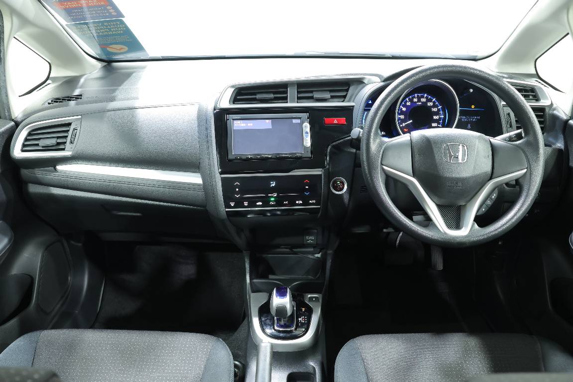 2015 Honda Fit 1.5L HYBRID 5 SEATER