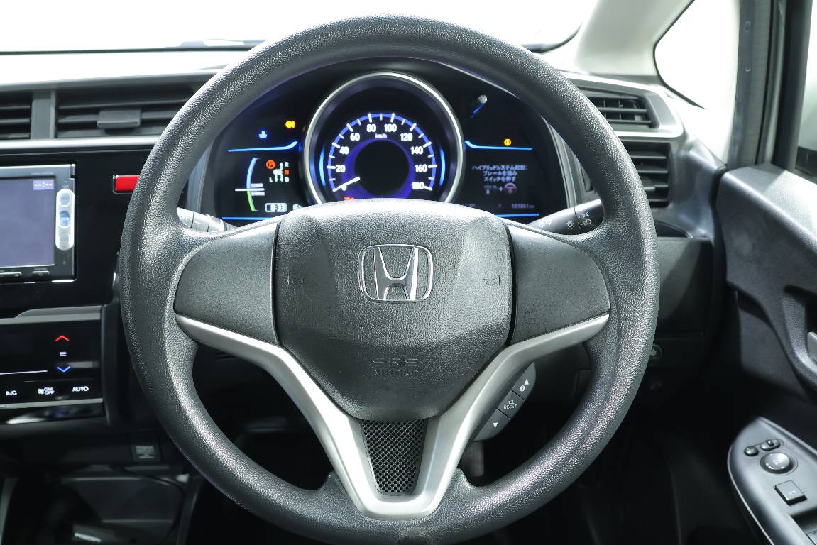 2015 Honda Fit 1.5L HYBRID 5 SEATER