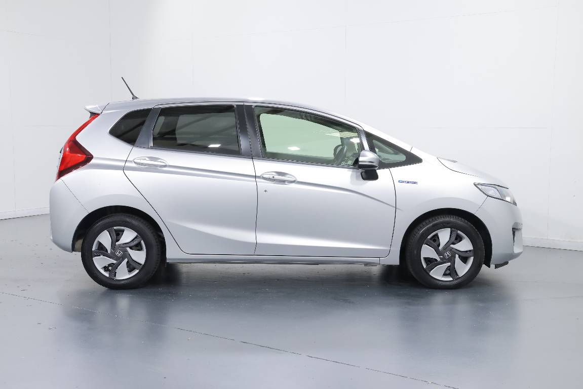 2015 Honda Fit 1.5L HYBRID 5 SEATER