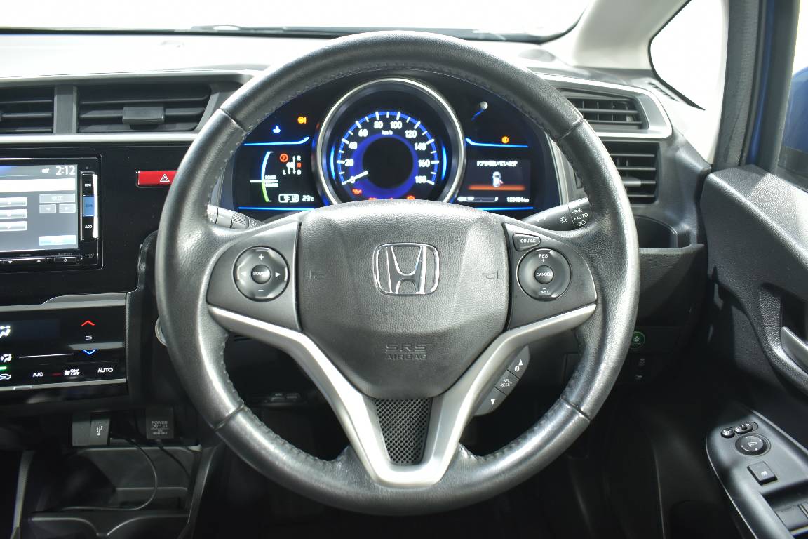 2014 Honda Fit 1.5L HYBRID 5 SEATER