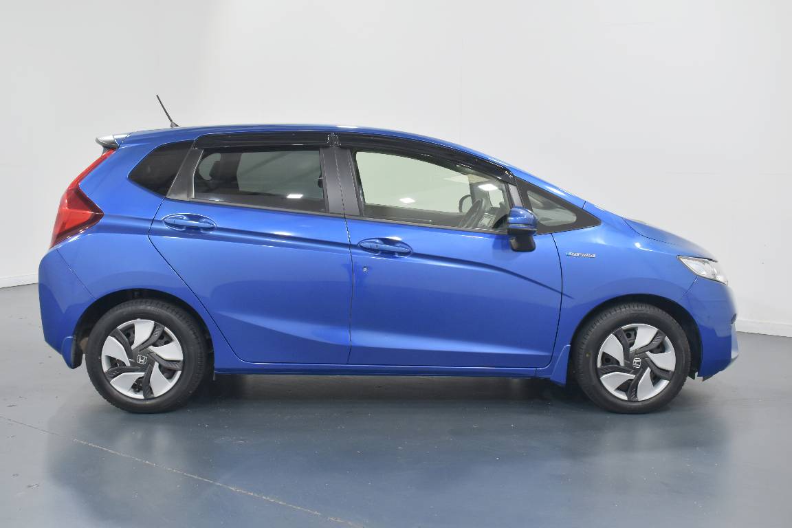 2014 Honda Fit 1.5L HYBRID 5 SEATER