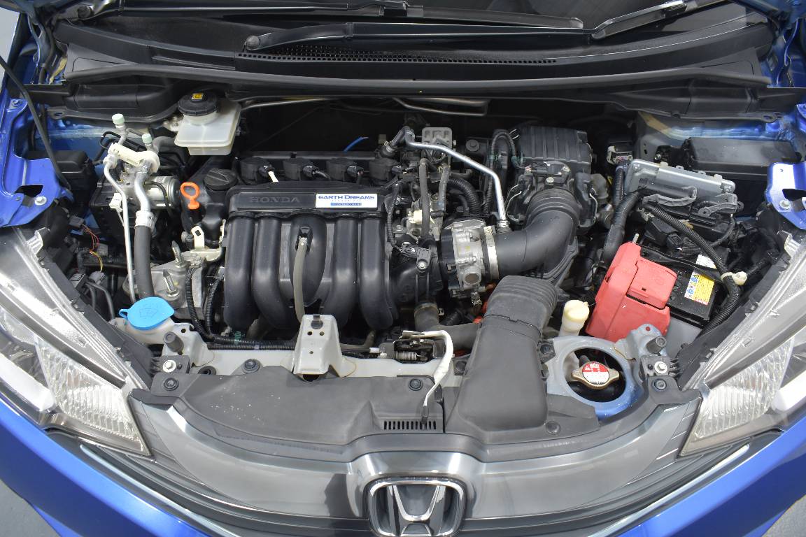 2014 Honda Fit 1.5L HYBRID 5 SEATER