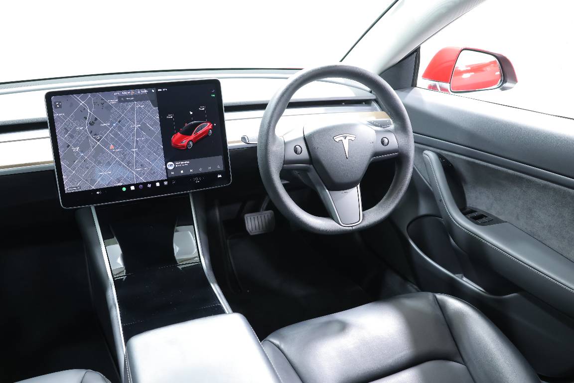 2019 Tesla Model 3 PERFORMANCE