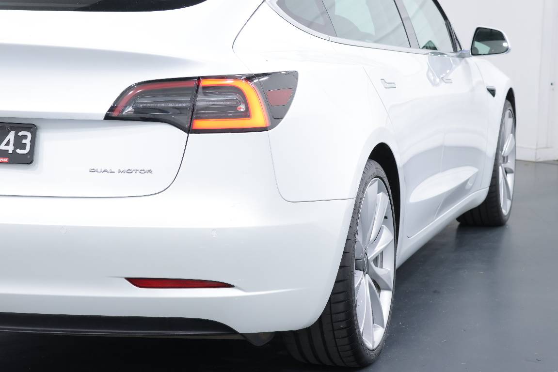 2020 Tesla Model 3 LONG RANGE AWD