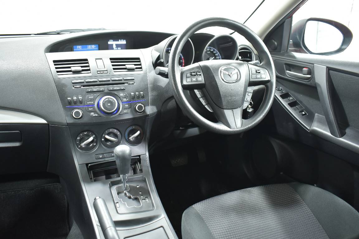 2013 Mazda Mazda3 NEO