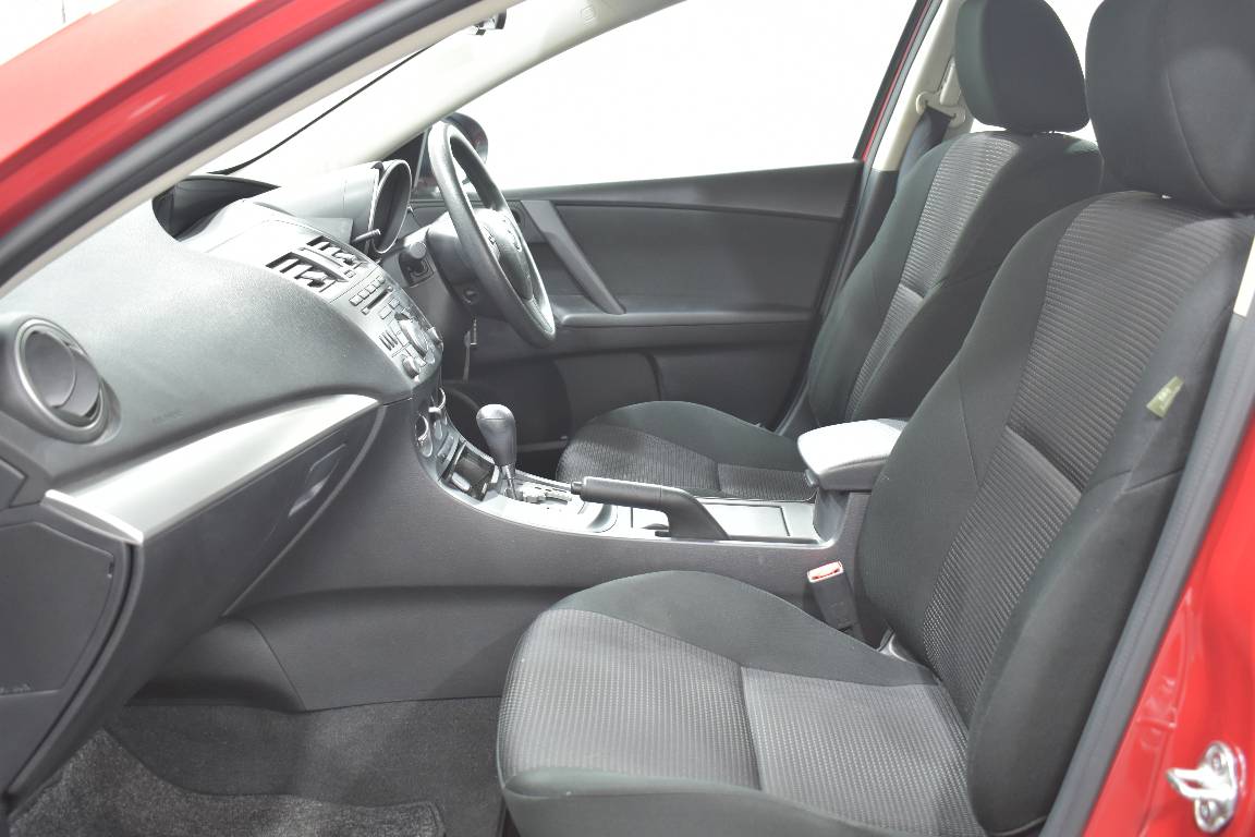 2013 Mazda Mazda3 NEO