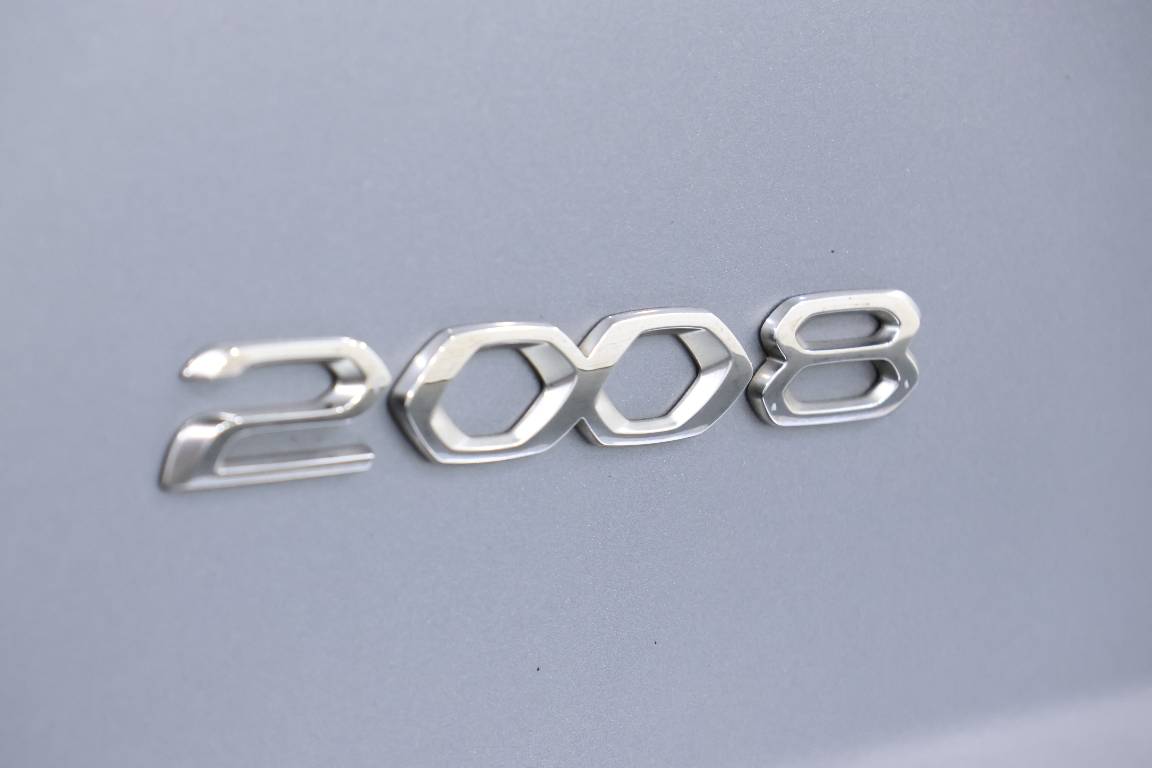 2021 Peugeot 2008 ALLURE