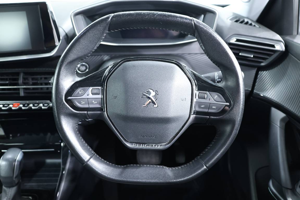 2021 Peugeot 2008 ALLURE