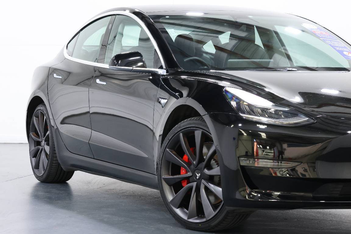 2019 Tesla Model 3 PERFORMANCE