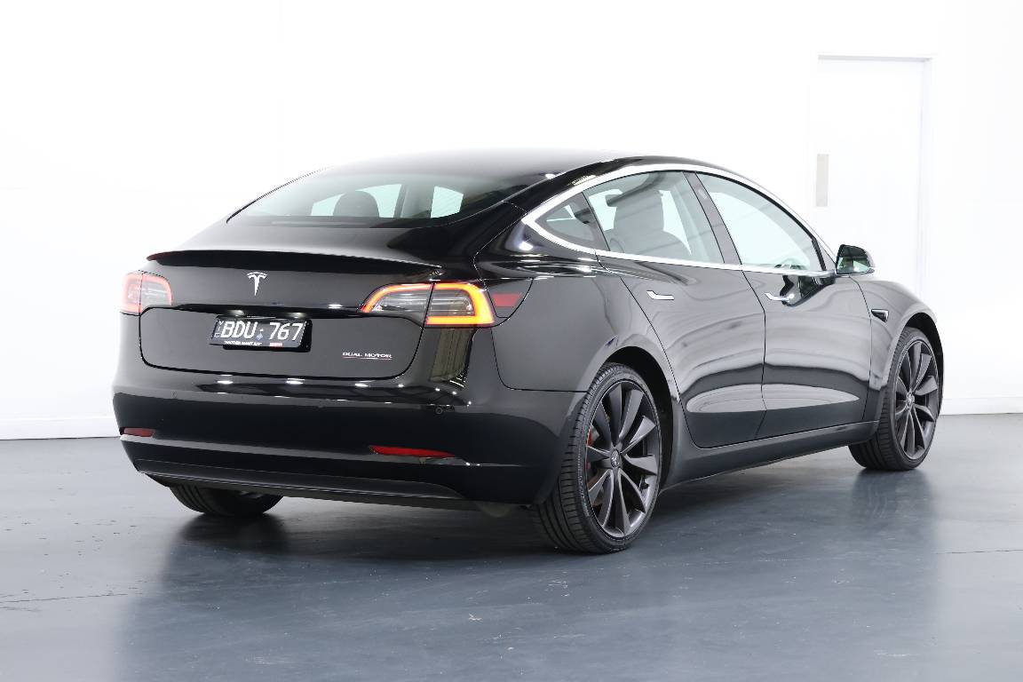 2019 Tesla Model 3 PERFORMANCE