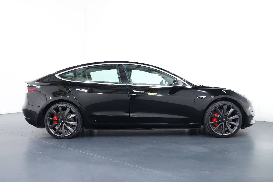 2019 Tesla Model 3 PERFORMANCE