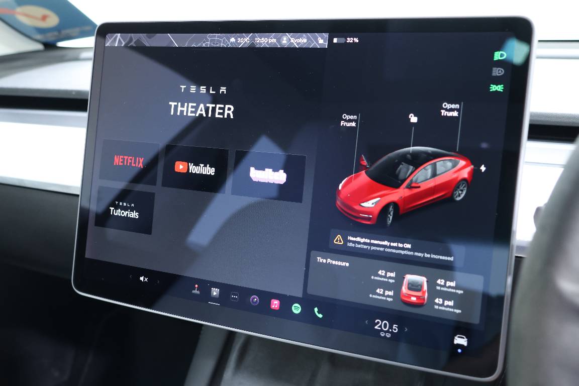 2021 Tesla Model 3 STANDARD RANGE PLUS RWD