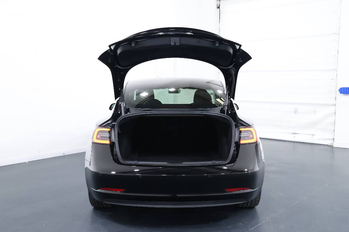 2022 Tesla Model 3 REAR-WHEEL DRIVE