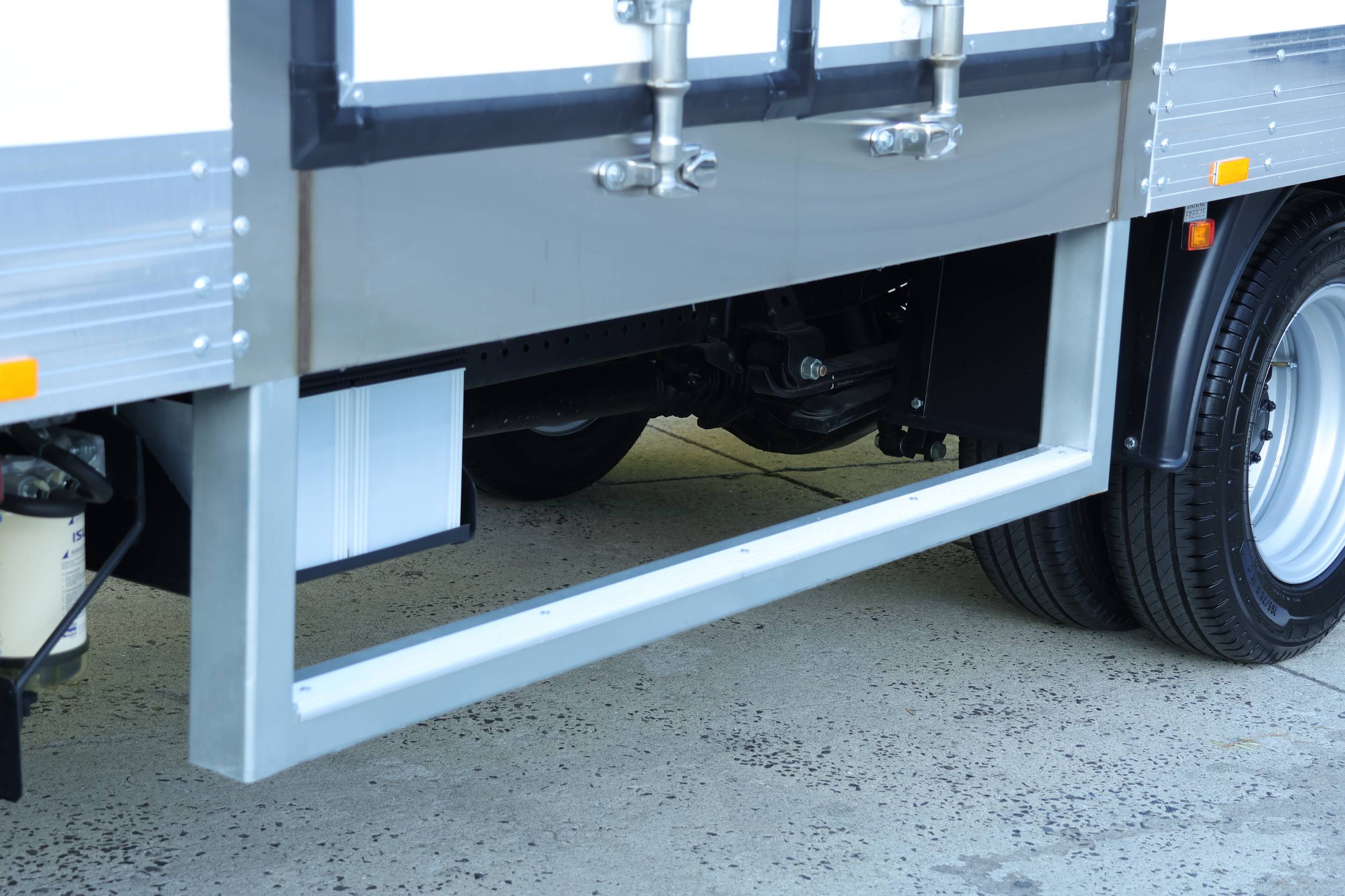 2024 Isuzu N Series NLR 45-150