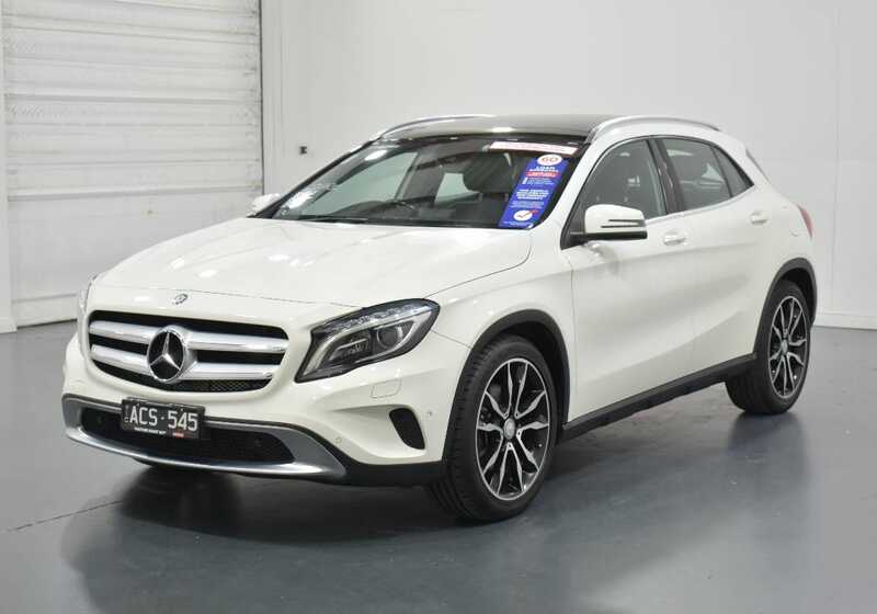 MERCEDES-BENZ GLA 250 4MATIC X156