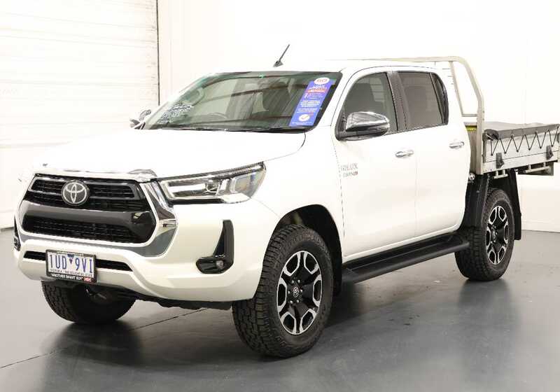 TOYOTA HILUX SR5 (4X4) GUN126R FACELIFT