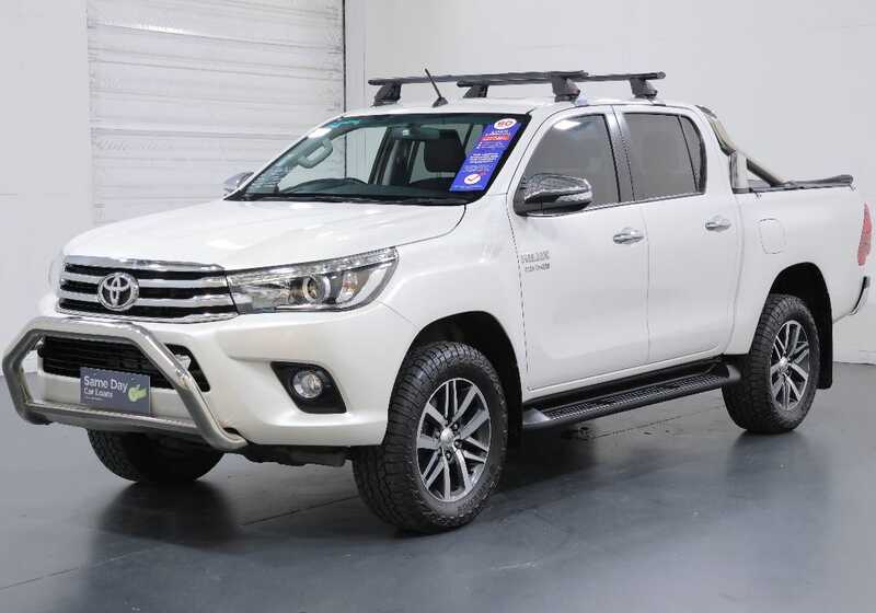 TOYOTA HILUX SR5 (4X4) GUN126R