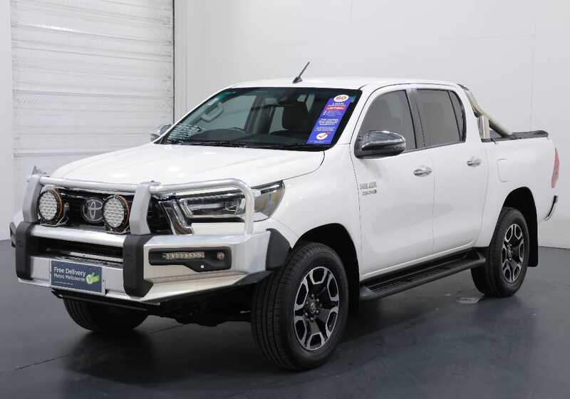 TOYOTA HILUX SR5 (4X4) GUN126R FACELIFT