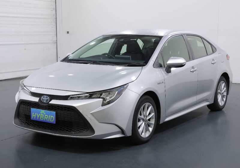 TOYOTA COROLLA ASCENT SPORT HYBRID ZWE211R